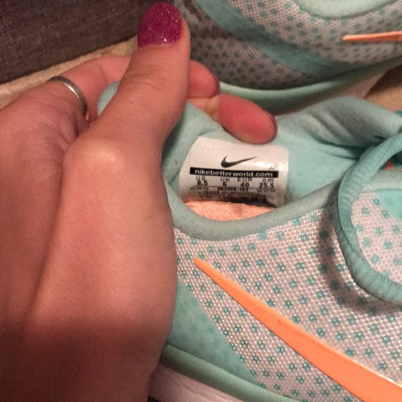 Nike trainers - Picture 4 of 8